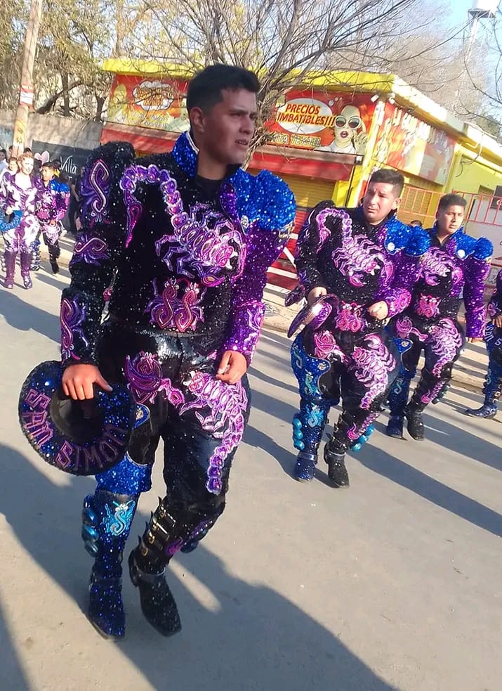Villa El Libertador se prepara para celebrar a la Virgen de Urkupiña Villa El Libertador se prepara para celebrar a la Virgen de Urkupiña