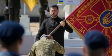 A 35 años de su independencia, Ucrania reafirma su resistencia frente a Rusia