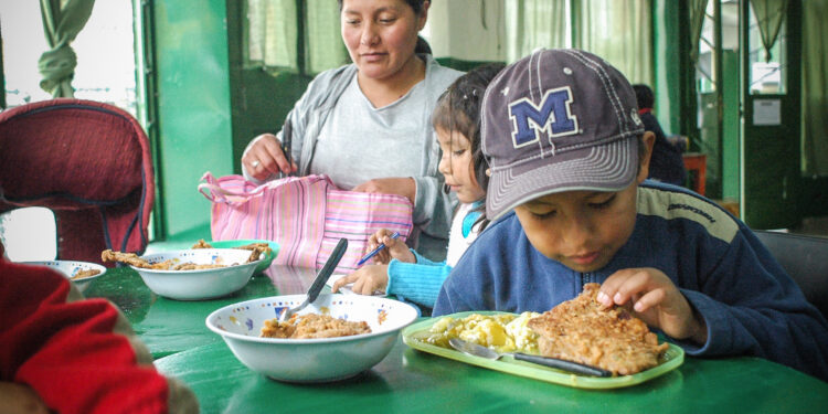 El IETSE de Almaceneros midió una inflación del 2,05% en julio Muchas familias han racionalizado o restringido sus comidas por la falta de ingresos.