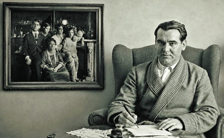 Exigen a España desclasificar documentos sobre el asesinato de Federico García Lorca La Asociación para la Recuperación de la Memoria Histórica reclamó al Gobierno español la apertura de los archivos sobre el asesinato de Federico García Lorca, ocurrido hace 90 años.