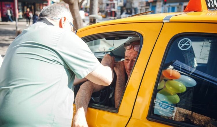 Vacunación en Córdoba: aplicaron más de 2.400 dosis en seis jornadas En la semana, y en el marco del Mes de la Vacunación, la Municipalidad de Córdoba abrió sus espacios de salud con la finalidad de facilitar y promover el cuidado de las salud.
