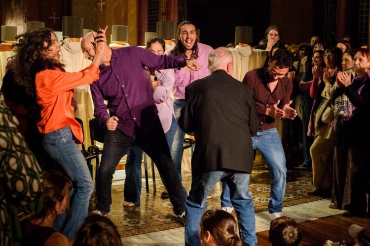 En el Kultur también se ensamblan voces