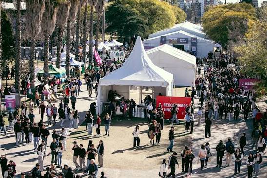La UNC abre las puertas de su Muestra de Carreras Entre hoy y el jueves se podrá conocer toda la oferta académica de la UNC en Ciudad Universitaria.