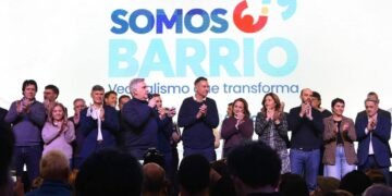 Con Passerini y Llaryora presentes, “Somos Barrio” convocó a más de 2.300 referentes barriales