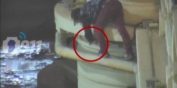 Detuvieron a un hombre que robaba reflectores del puente Centenario