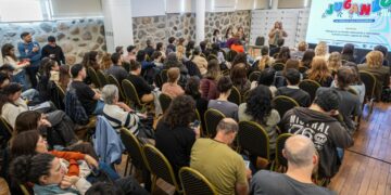 Presentaron un informe sobre cómo viven y qué necesitan niñas y niños