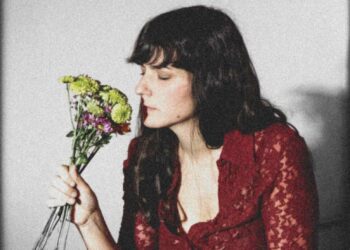 Clara Presta anticipa Folclorito en Música a Ciegas