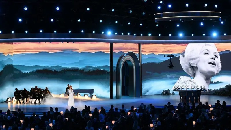 Los Emmy consagraron a Widow’s Bay y The Pitt como las grandes series de la noche Los Emmy consagraron a Widow’s Bay y The Pitt como las grandes series de la noche