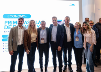 Aerolíneas Argentinas presentó sus propuestas para el verano en la FIT.