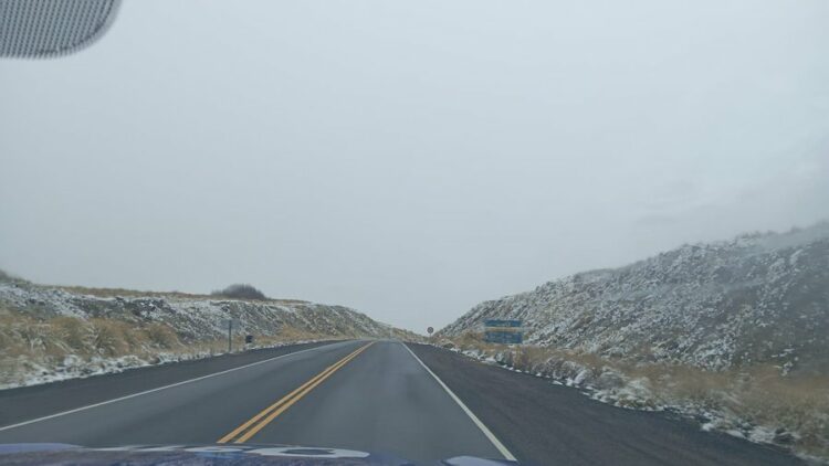 Reabren Altas Cumbres tras el corte por hielo y aguanieve en la ruta La Caminera pidió circular con precaución en los tramos que se reabrieron en la tarde del domingo.