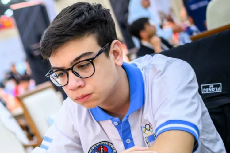 El Gran Maestro más joven de la actualidad está invicto en el certamen.