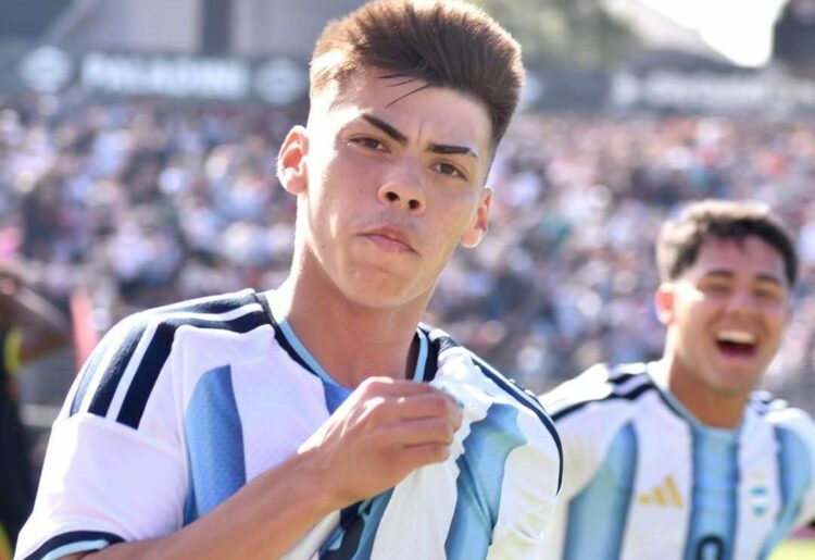 Argentina venció a Perú en la última y está en la final de los Juegos Suramericanos Santiago Espíndola convirtió el gol del triunfo agónico.