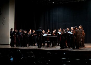 Artistas se reúnen para ayudar al Coro Municipal de Jóvenes