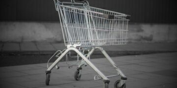 Por qué Córdoba no repunta: cinco agostos seguidos de consumo en baja El comercio pyme cordobés cerró agosto con una caída del 5,9% interanual, la quinta consecutiva en ese mes desde 2022. El cruce de dos informes permite poner en contexto la persistencia de la baja y sus posibles causas.