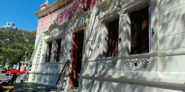 La Casa Radical abandona el color rosa después de casi cuatro décadas