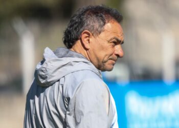 Coleoni deberá modificar el equipo de un Racing que necesita volver al triunfo