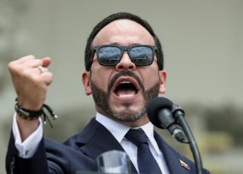 Colombia levanta la suspensión general del porte de armas tras casi 11 años