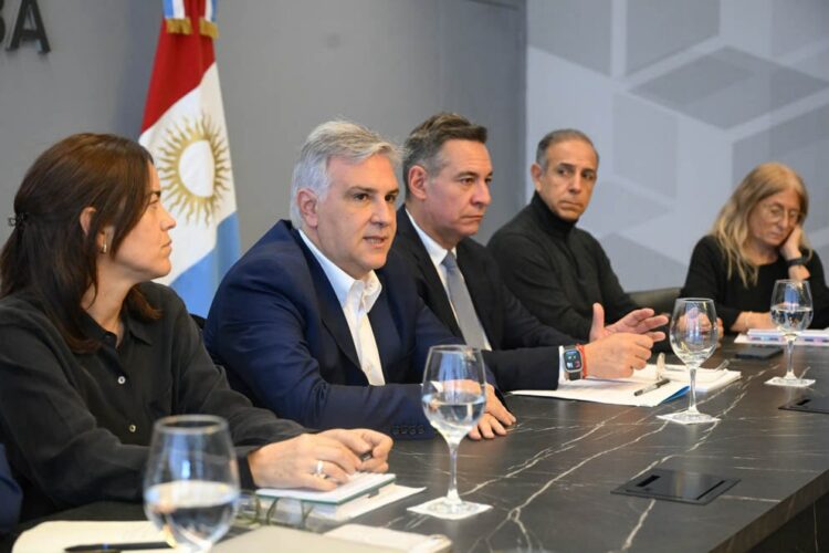 La política cordobesa que mira hacia el Vaticano Con Llaryora presente, se reunió la Mesa de Economía Naranja.