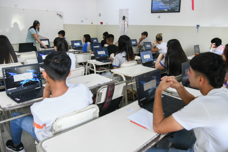 La estrategia apunta especialmente a estudiantes de 4°, 5° y 6° año.