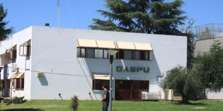 La obra social universitaria atraviesa una persistente caída en sus ingresos.