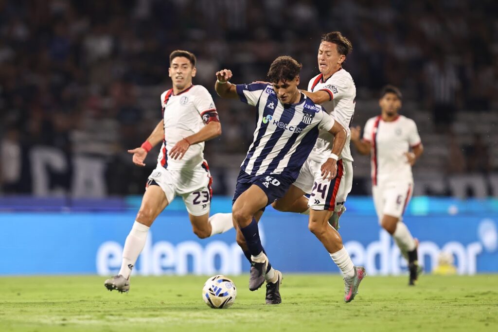Talleres debuta con De Felippe ante San Lorenzo Talleres debuta con De Felippe ante San Lorenzo