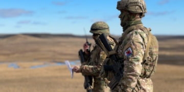 La Armada apartó a nueve militares tras la denuncia por fraude en la liquidación de sueldos Denunciaron un esquema de corrupción con la liquidación de sueldos en la Armada.