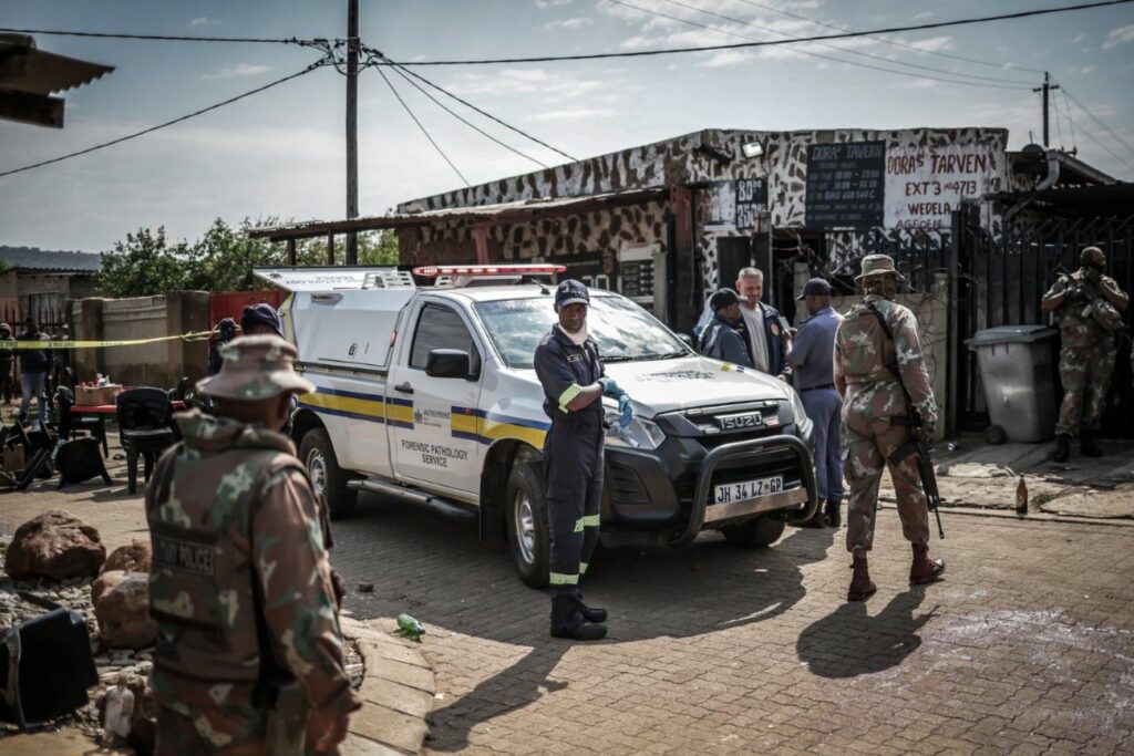 Dos tiroteos dejaron 27 muertos y 26 heridos en Sudáfrica Dos tiroteos dejaron 27 muertos y 26 heridos en Sudáfrica