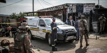 Dos tiroteos dejaron 27 muertos y 26 heridos en Sudáfrica