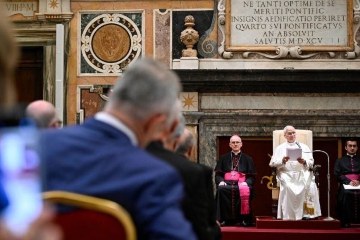 El Papa se dirige a los miembros de la Pontificia Academia de las Ciencias (1)