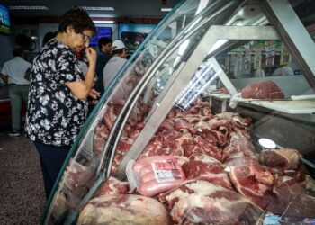El consumo de carne cayó 9,5% interanual en agosto y tocó su mínimo histórico
