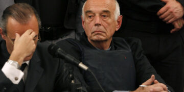 El represor Christian von Wernich pidió ver al Papa León XIV