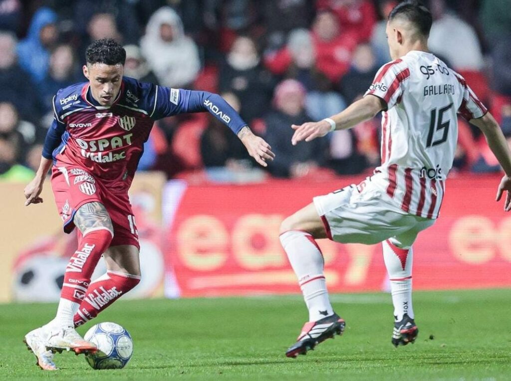 En una noche de emociones, a Instituto se lo dieron vuelta y perdió 3-2 ante Unión