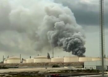 Estados Unidos atacó objetivos en Irán y Teherán lanzó una represalia