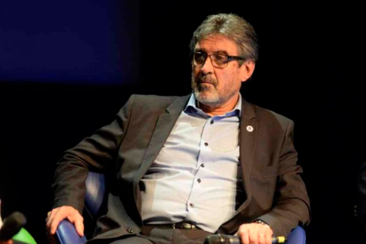 Salvador Femenia, vocero de CAME, advirtió sobre la falta de políticas hacia las PyMEs y pidió la suspensión urgente de embargos de la ARCA.