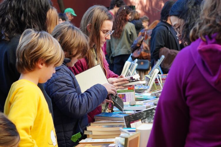 La feria contará con 18 expositores y una selección de libros publicados desde el año 2000.