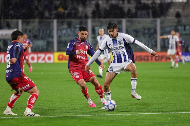 Gio Baroni ingresó por Cristaldo en el triunfo 2-1 ante Unión.