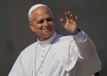 Gremios y pymes preparan un informe de la crisis social para el Papa León XIV
