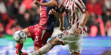 Instituto achicó distancias en Santa Fe y cae 3-2 con Unión