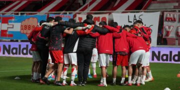 Instituto quiere pisar fuerte como visitante y mirar a todos desde arriba: las formaciones confirmadas