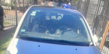 Intentó escapar de un control, chocó dos vehículos y terminó detenido Intentó escapar de un control, chocó dos vehículos y terminó detenido