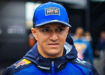 Isack Hadjar no se recuperó de su lesión y Liam Lawson seguirá en Red Bull