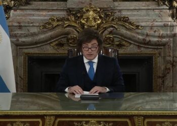 Milei hablará por cadena nacional sobre Malvinas este jueves El presidente Javier Milei durante un mensaje oficial por cadena nacional desde la Casa Rosada