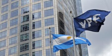 Juicio por YPF: Burford lleva su reclamo al tribunal del Banco Mundial