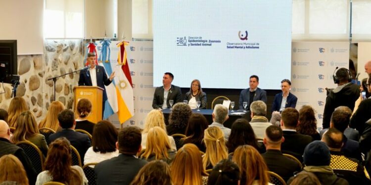 Passerini presentó el segundo informe sobre la situación del suicidio en la ciudad de Córdoba.