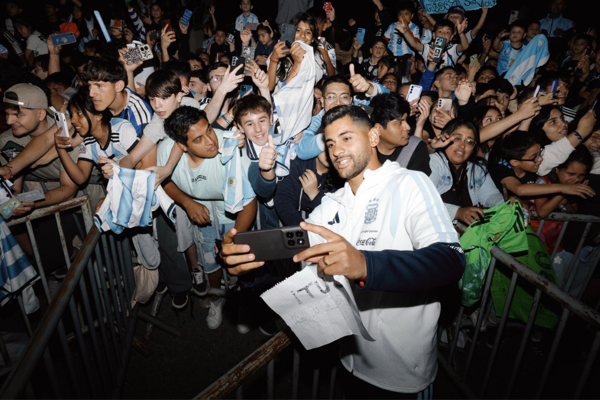 La Selección argentina agradeció el recibimiento de los hinchas cordobeses a través de sus redes sociales.