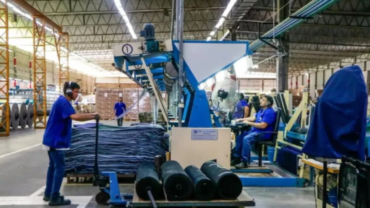 La industria mostró un desempeño dispar entre sus principales ramas durante agosto.