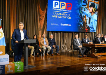 Llaryora lanzó una nueva edición del PPP, con 15.000 oportunidades laborales
