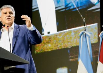Llaryora: “Es increíble que tengamos que pelear por una ley de biocombustibles” Llaryora: “Es increíble que tengamos que pelear por una ley de biocombustibles”