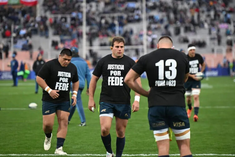 Los Pumas homenajearon a Aramburú en Mendoza Pumas