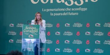 Meloni anunció que limitará la cantidad de alumnos extranjeros en las aulas Meloni anunció que limitará la cantidad de alumnos extranjeros en las aulas